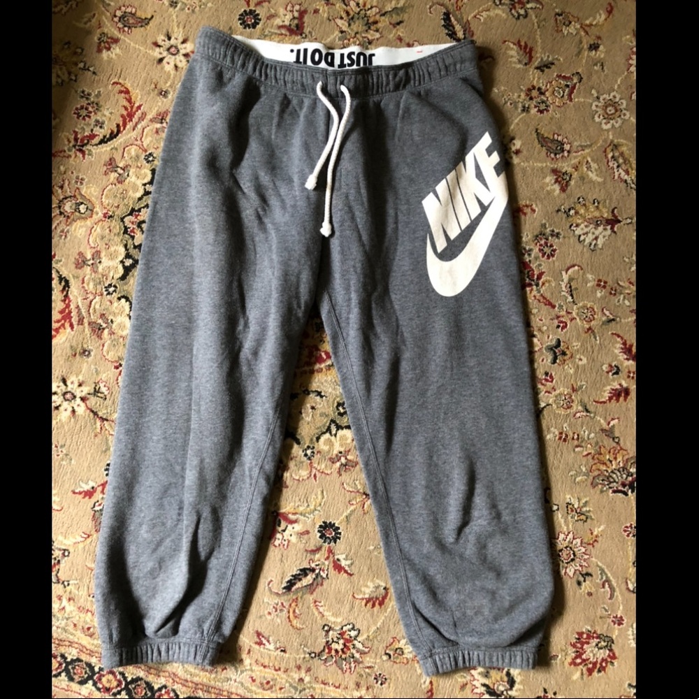 Grey cropped Nike joggers
